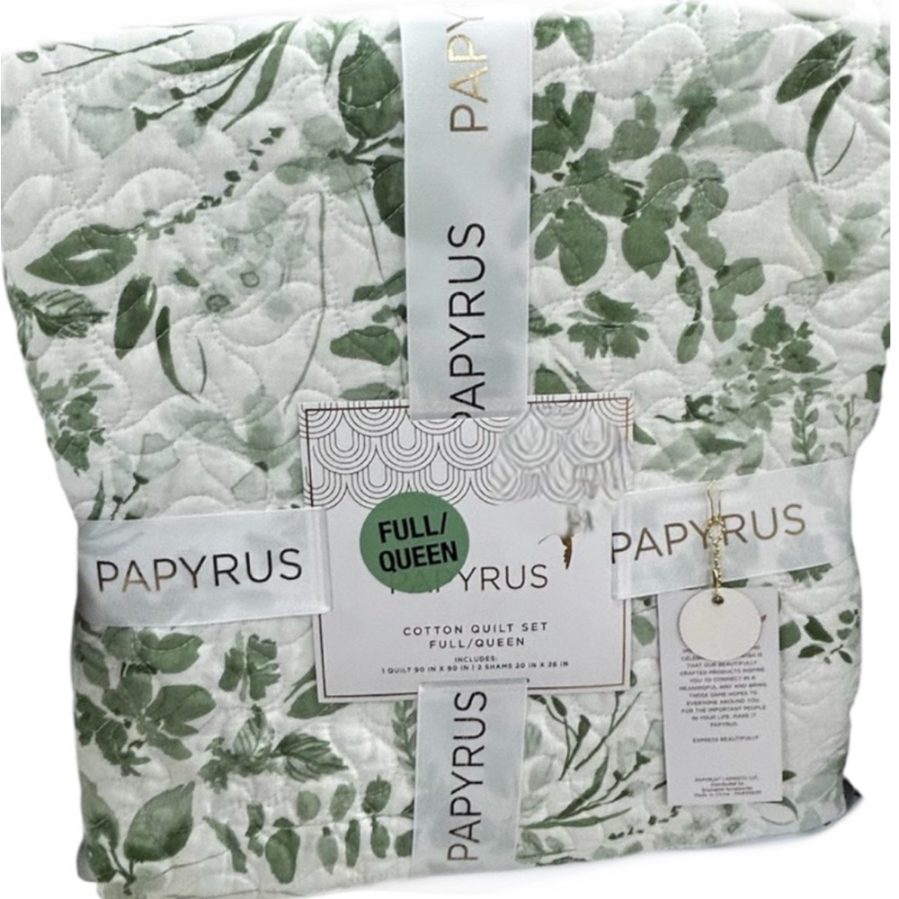 Papyrus Green and White Cotton Full/Queen Floral Quilt 90”x90”